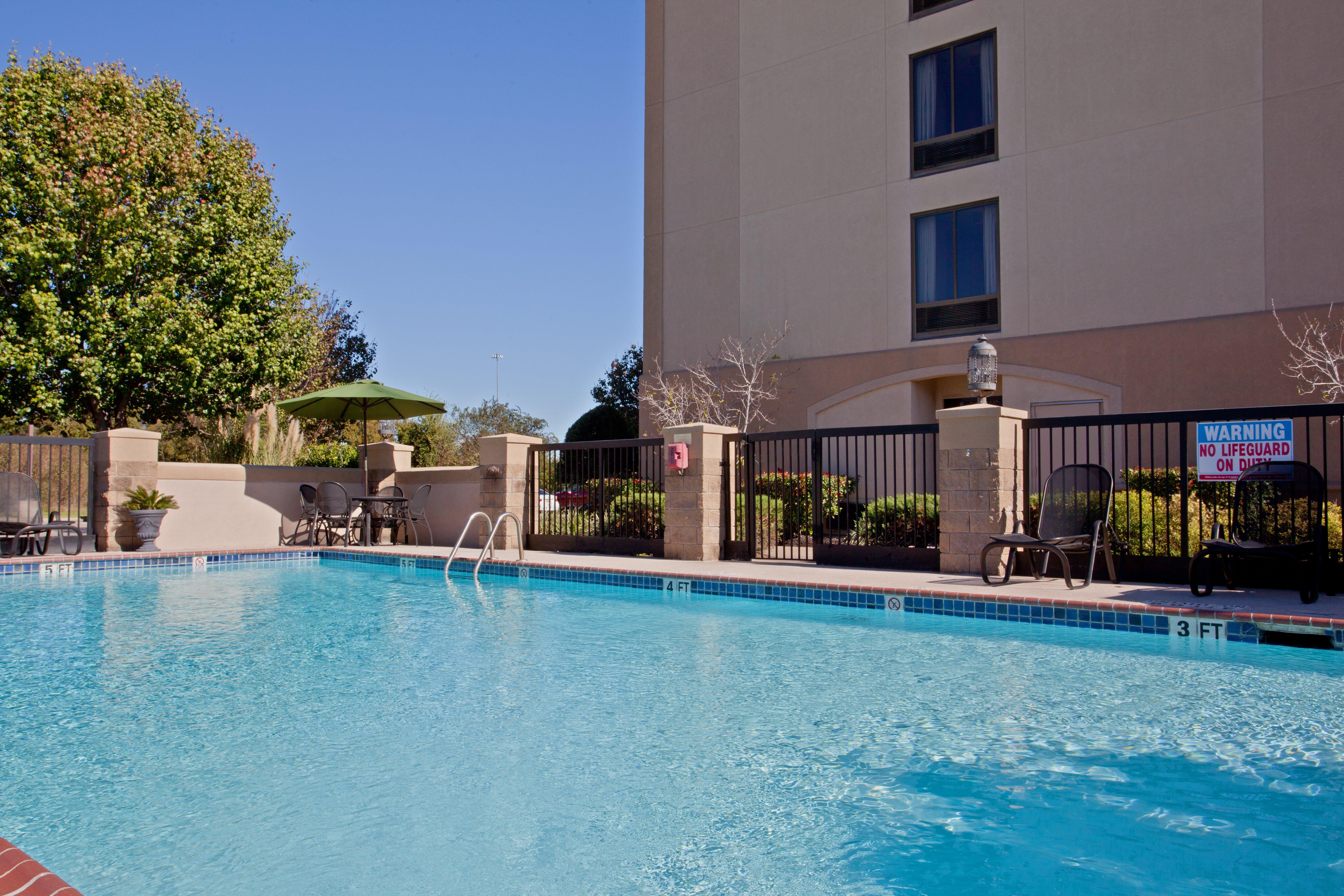 Best Western Plus Sugar Land-Stafford Exterior photo